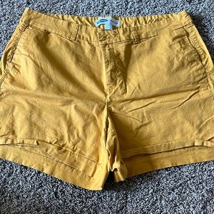 Old Navy everyday short, size 16, mustard color